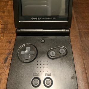 GameBoy Advance Sp, with Mario cart super circut